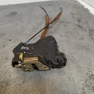 Cerradura puerta delantera izquierda