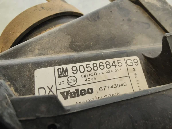 Faro derecho opel vectra b berlina 90586845 - Imagen 7