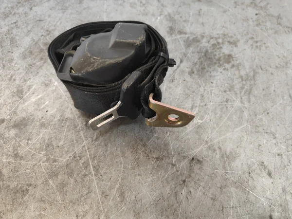 Cinturon seguridad trasero izquierdo mercedes-benz clase e (bm 210) berlina - Imagen 3