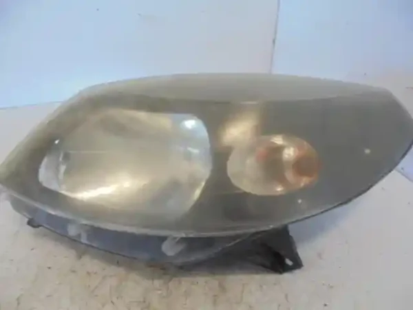 Faro izquierdo dacia sandero 260802914r