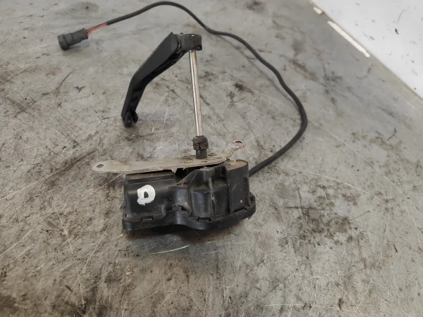 Motor limpia delantero volvo v40 familiar - Imagen 3