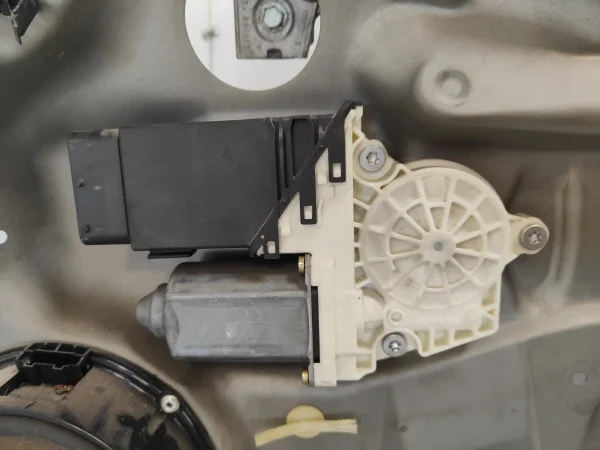 Elevalunas delantero derecho volkswagen golf iv berlina (1j1)(10.1997) - Imagen 5
