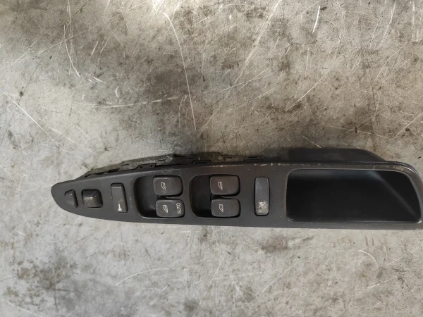 Mando elevalunas delantero izquierdo volvo v40 familiar 30638694