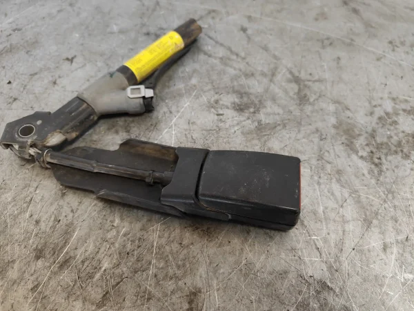 Enganche cinturon delantero derecho renault kangoo i (f/kc0) 33012421 - Imagen 3