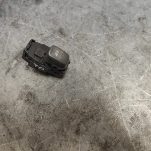 Mando elevalunas trasero derecho volvo v40 familiar 30638710