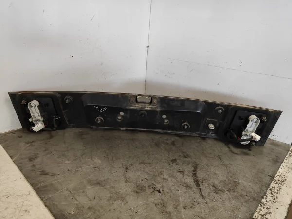 Piloto trasero central volvo v40 familiar 30623612 - Imagen 5