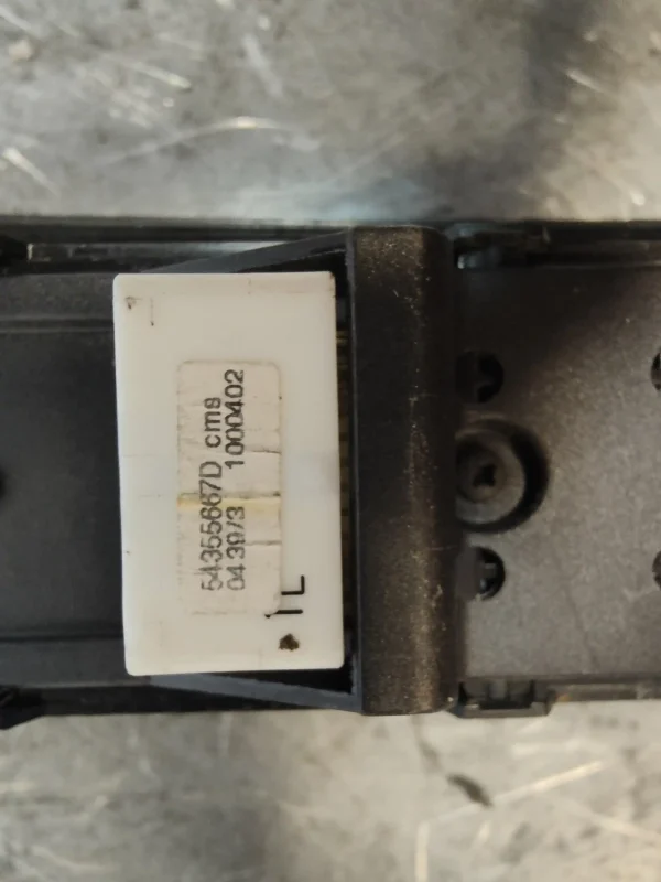 Mando elevalunas delantero izquierdo   848200f030 - Imagen 3