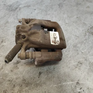 Pinza de freno delantera derecha