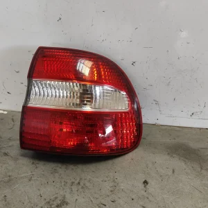 Piloto trasero derecho volvo v40 familiar 30621888