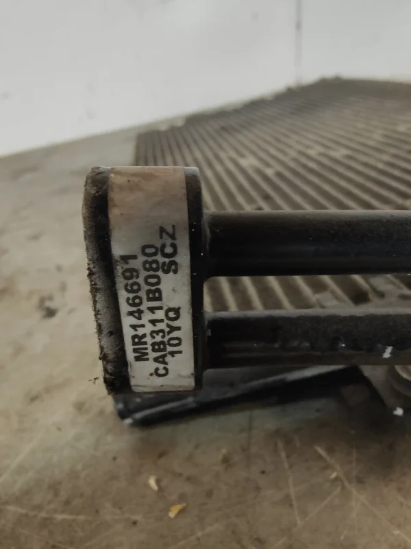 Condensador / radiador  aire acondicionado volvo v40 familiar mr146691 - Imagen 3
