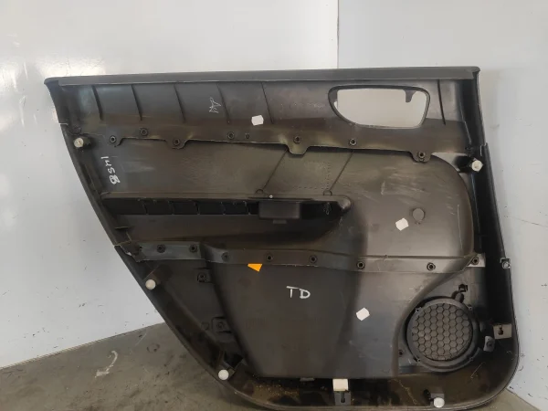 Guarnecido puerta trasera derecha peugeot 307 berlina (s2) - Imagen 2