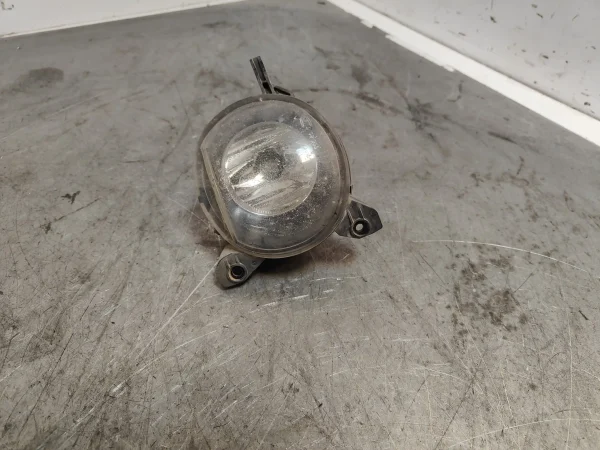 Faro antiniebla derecho   812100f010