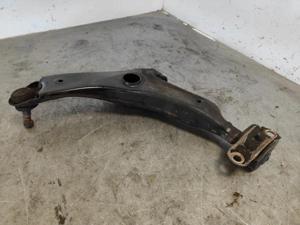 Brazo suspension delantero derecho volvo v40 familiar - Imagen 3