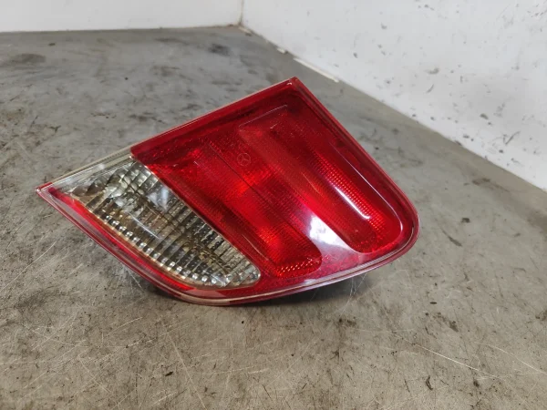 Piloto trasero derecho interior mercedes-benz clase e (bm 210) berlina 2108203864