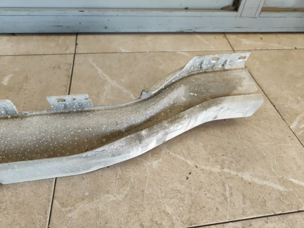 Refuerzo paragolpes trasero opel astra h berlina 13125147 - Imagen 3
